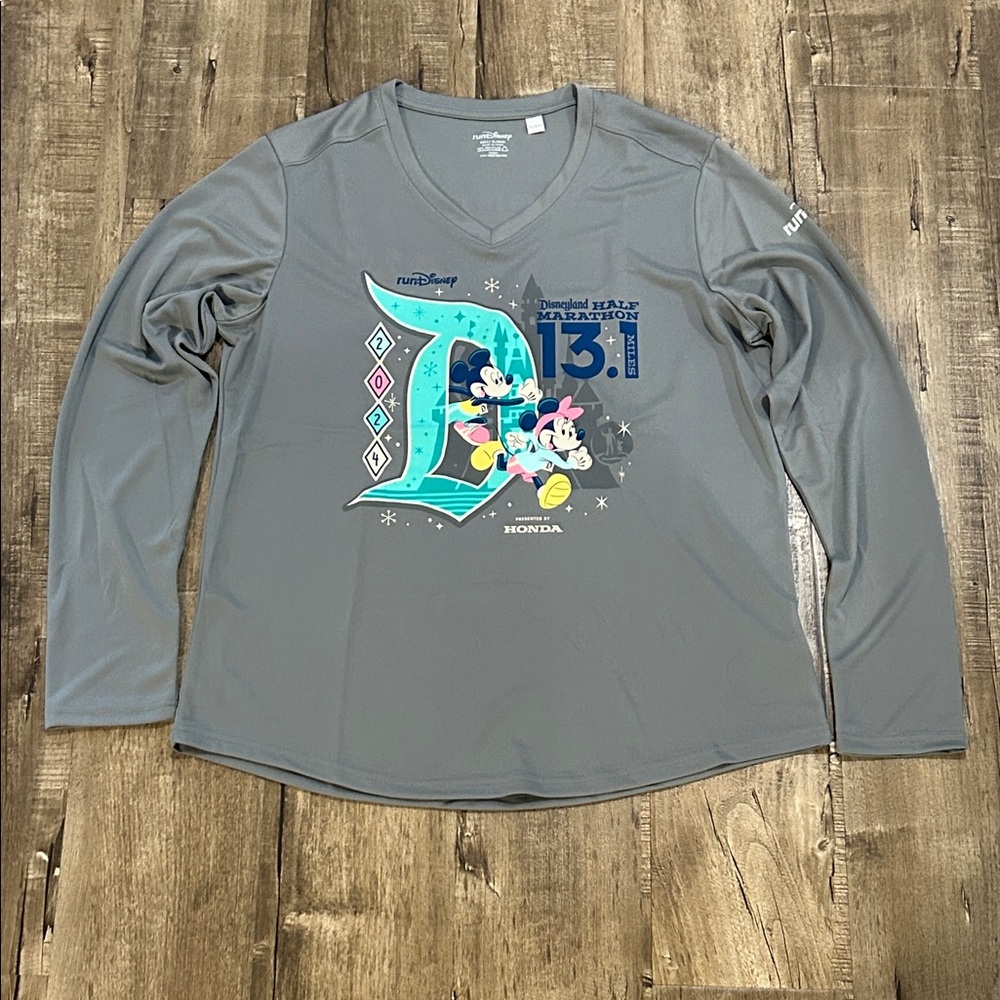 NWOT Disneyland Half 2024 Race Shirt Women’s XL